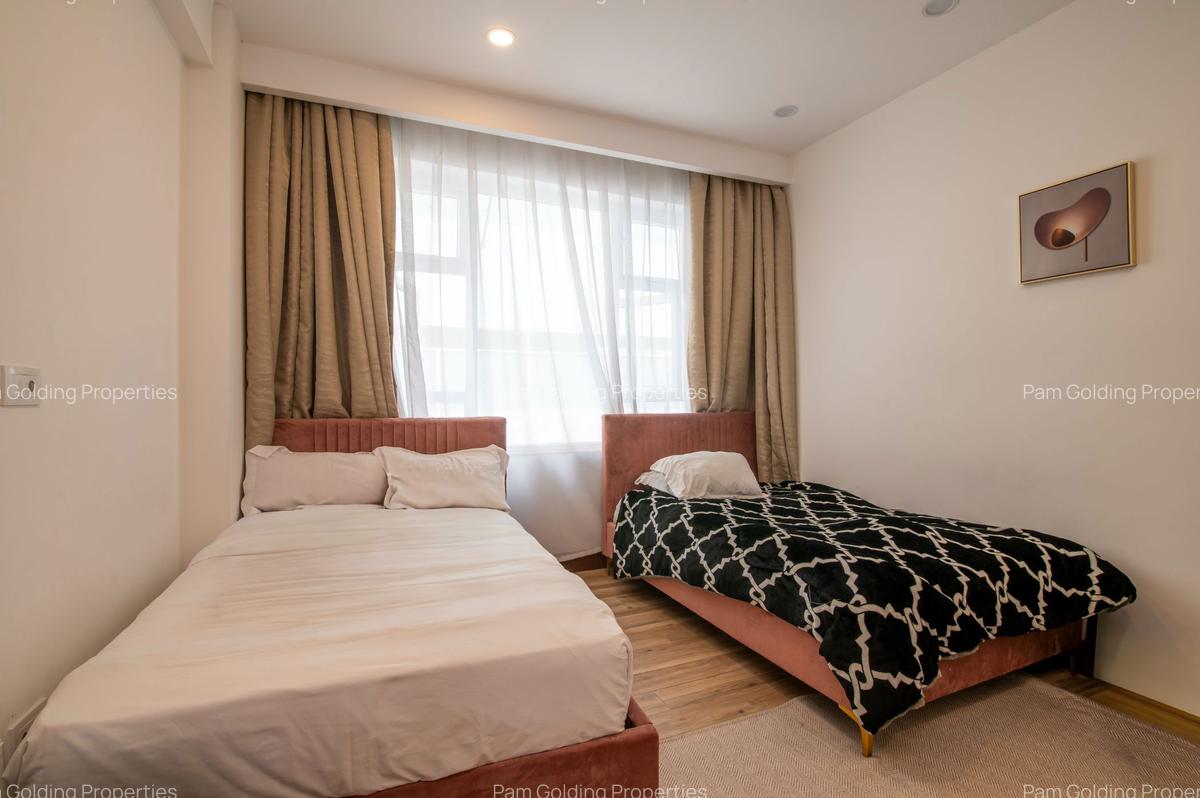 2 Bed Apartment with En Suite in Parklands - 12