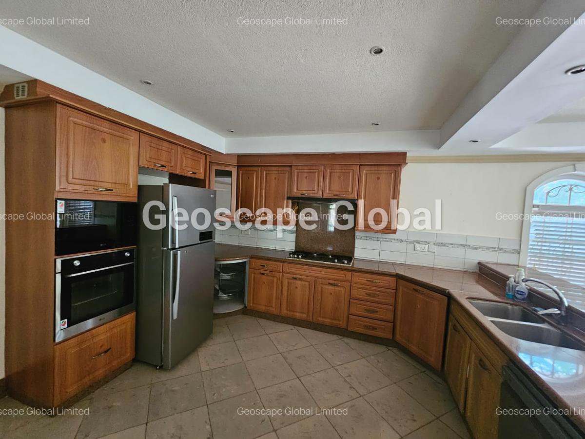 4 Bed House with En Suite in Kitisuru - 16