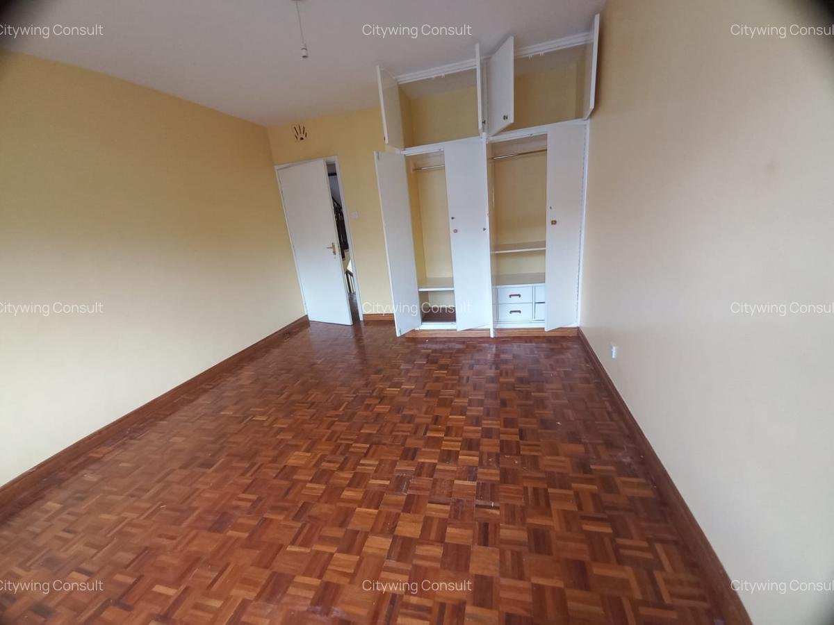5 Bed Townhouse with En Suite at School Lane - 4