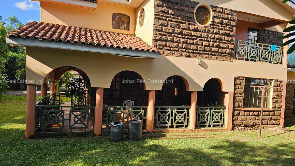 5 Bed House with En Suite in Membley - 6