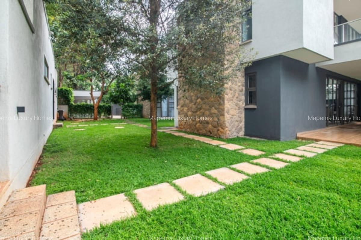 5 Bed House with En Suite at Miotoni - 16