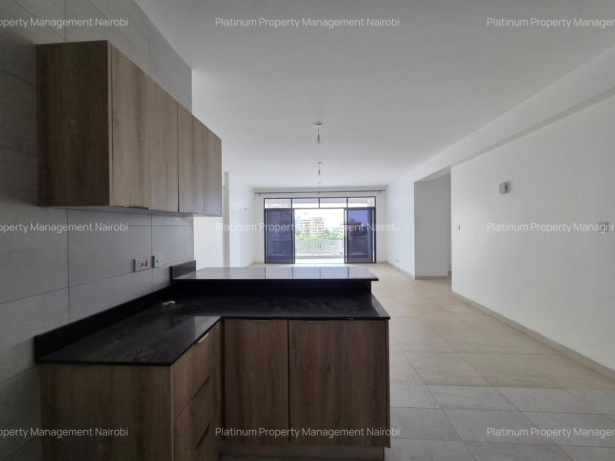 2 Bed Apartment with En Suite at Second Parklands - 6