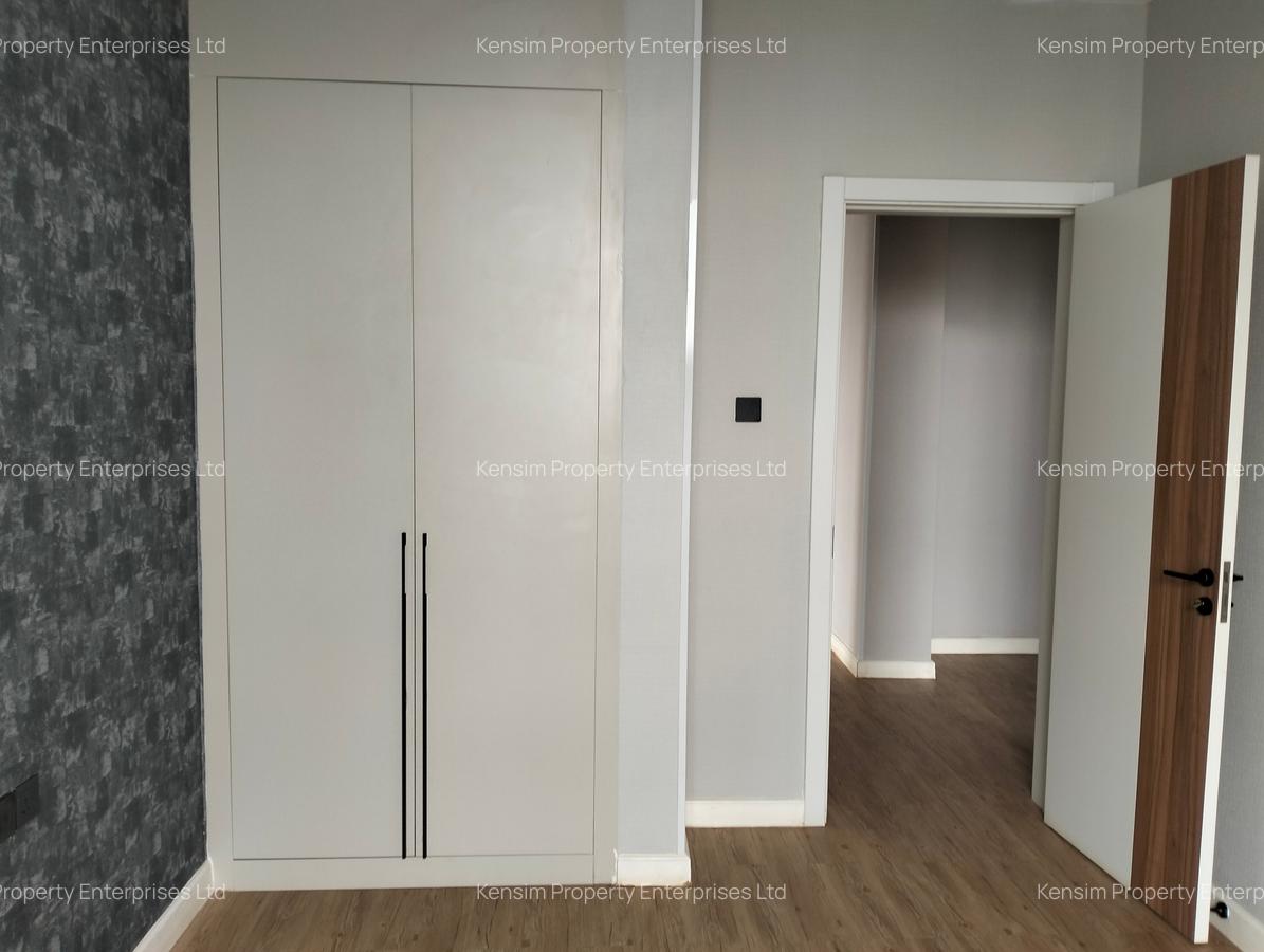 3 Bed Apartment with En Suite in Westlands Area - 18