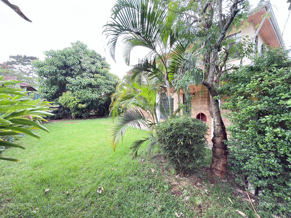 5 Bed Townhouse with En Suite at Kitisuru - 13