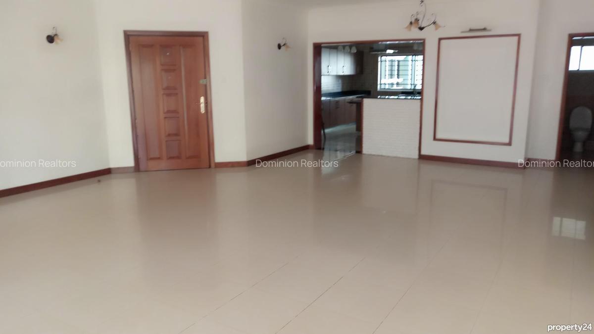 3 Bed Apartment with En Suite at Raphta Road - 8