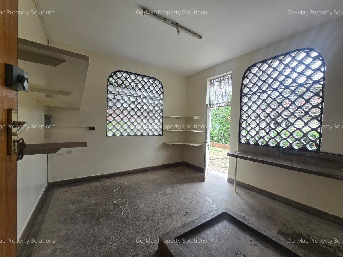 5 Bed House with En Suite in Muthaiga - 9