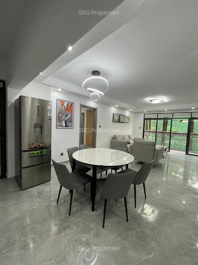 2 Bed Apartment with En Suite in Lavington - 11