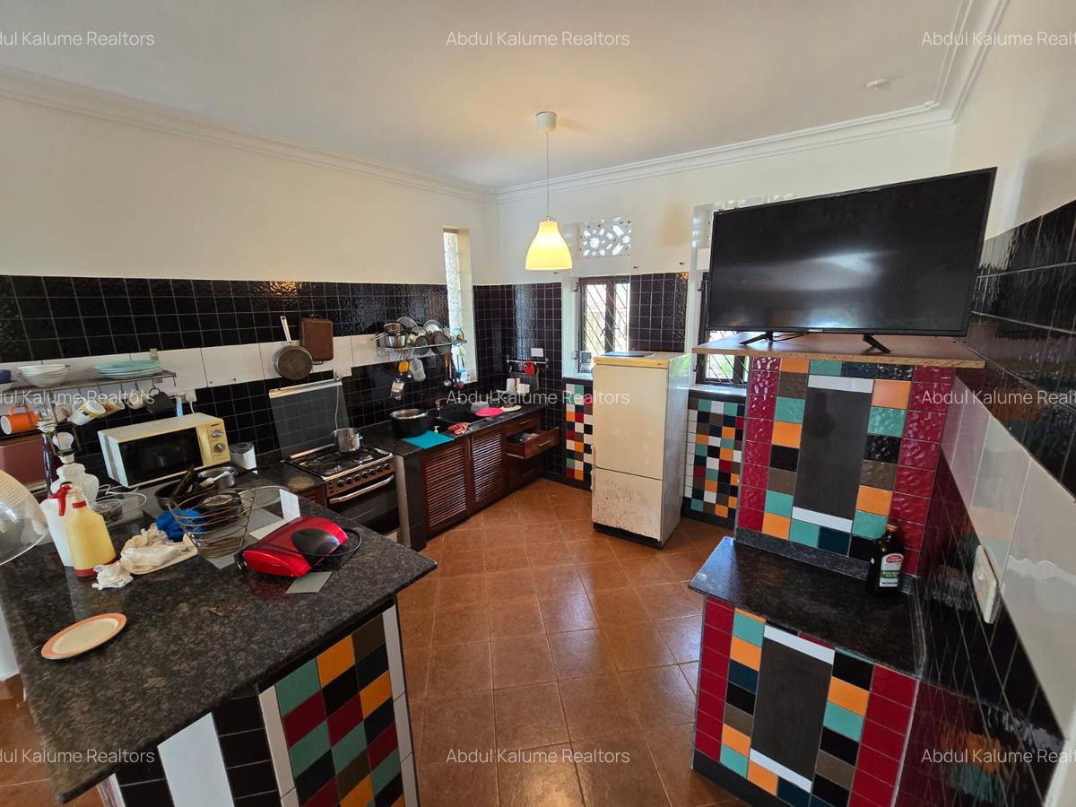 4 Bed House with En Suite at Mtwapa - 6