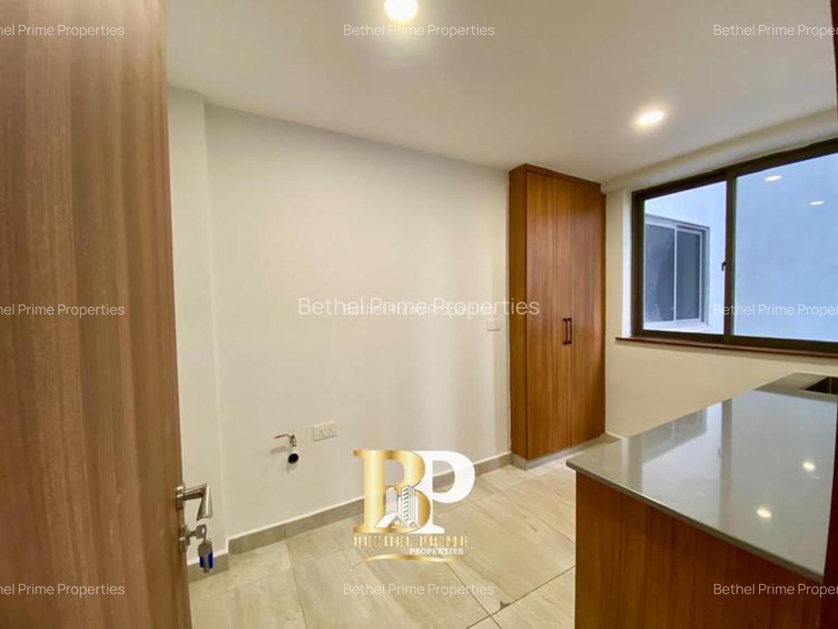 3 Bed Apartment with En Suite in Rhapta Road - 12