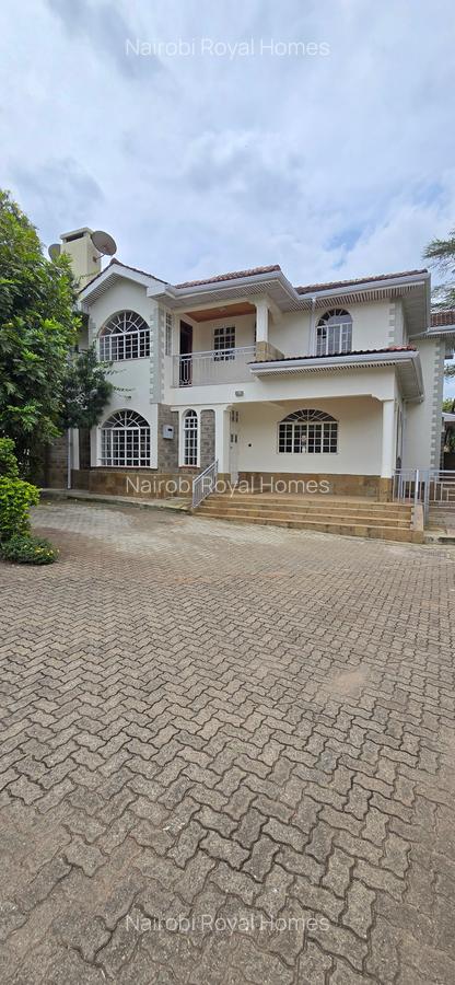 5 Bed Townhouse with En Suite at Lavington Road - 11