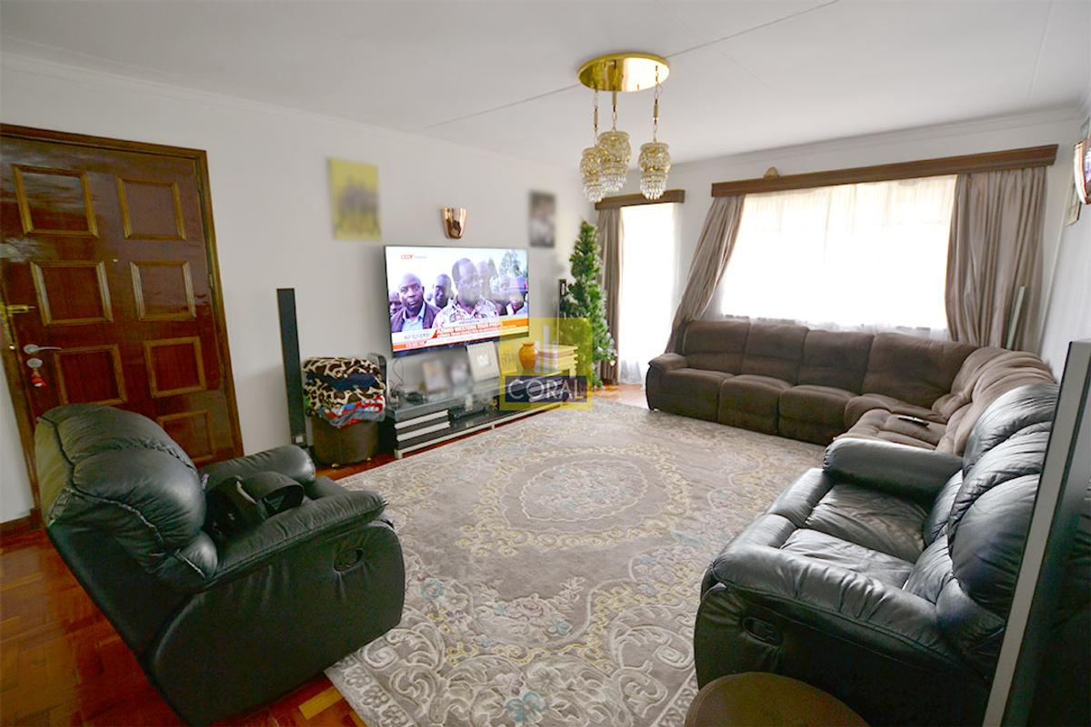 4 Bed Apartment with En Suite in Lavington - 2