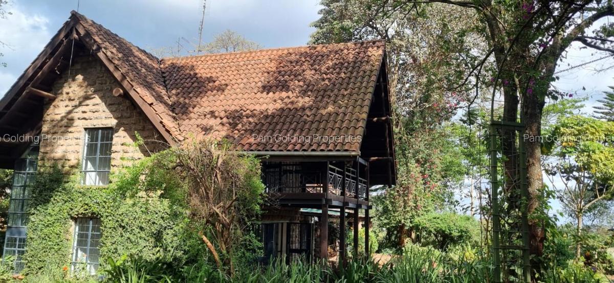 3 Bed House with Garden in Nyari - 4