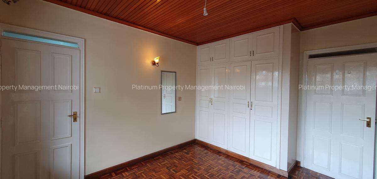 4 Bed House with En Suite at Brookside Gardens - 11