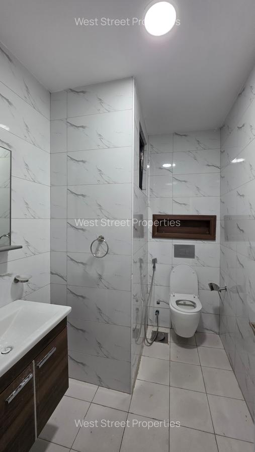 2 Bed Apartment with En Suite at Valley Acade - 6