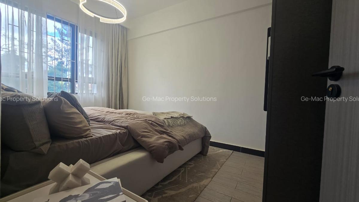2 Bed Apartment with En Suite in Lavington - 9