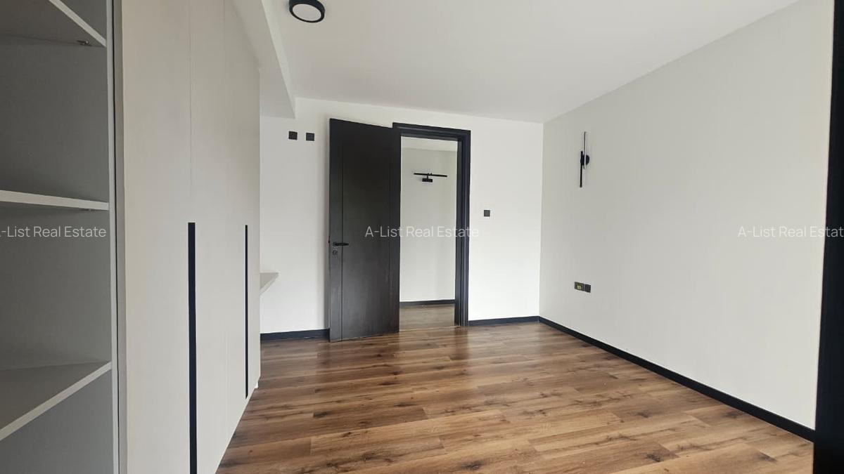 3 Bed Apartment with En Suite at Peponi Road - 11