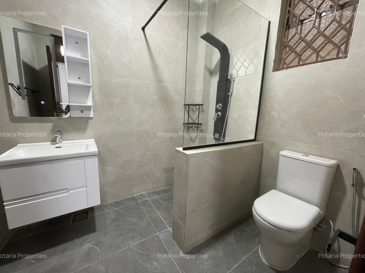 5 Bed House with En Suite in Runda - 5