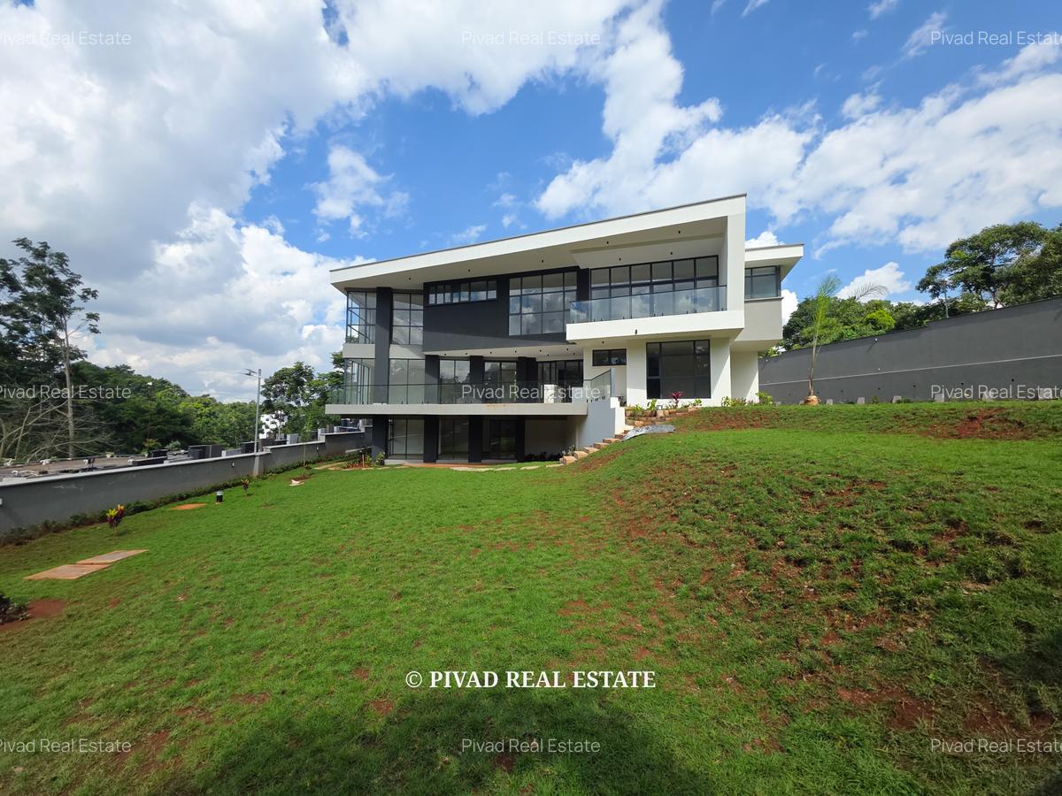 5 Bed House with Garden in Nyari - 2