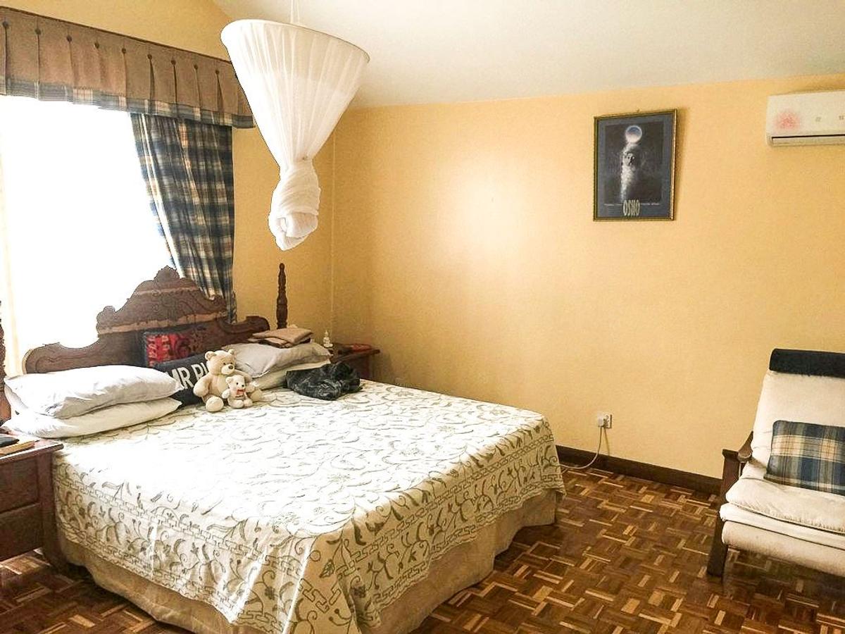 4 Bed House with En Suite in Rhapta Road - 5