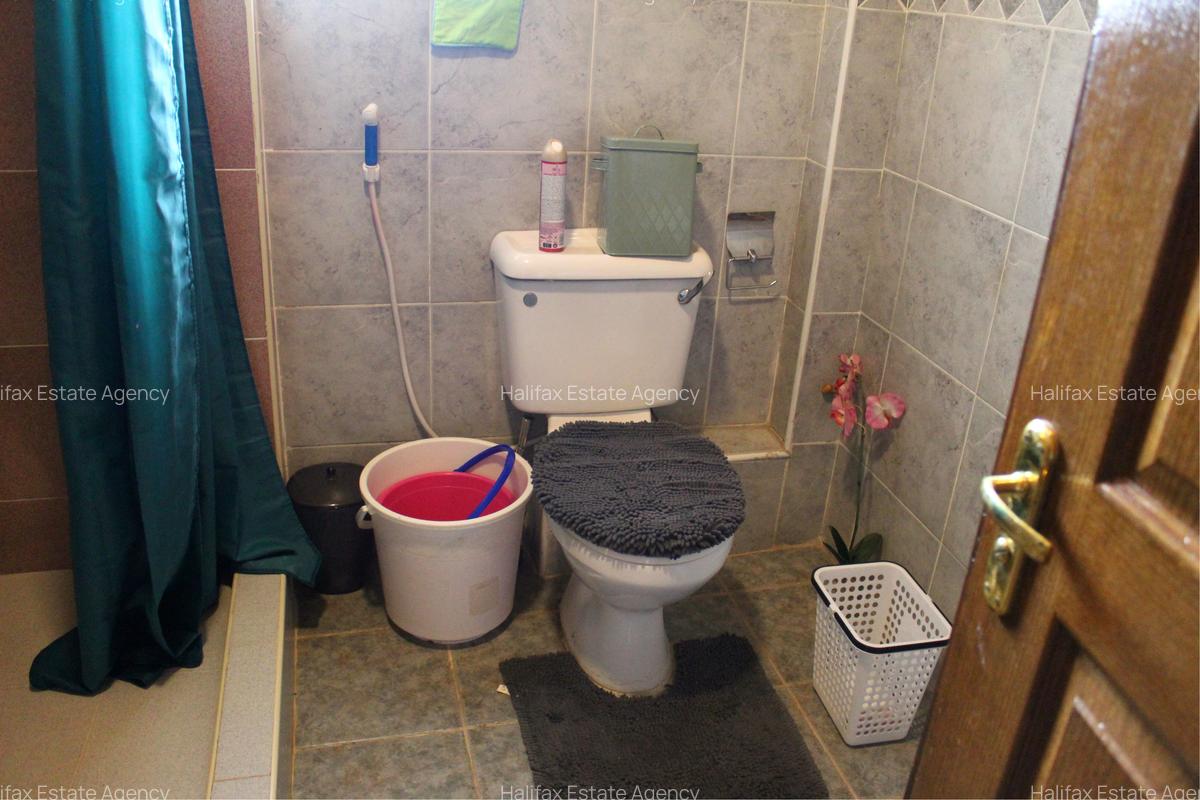 4 Bed Apartment with En Suite in Brookside - 9