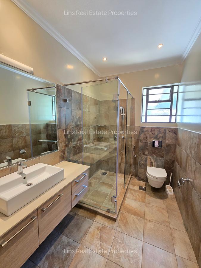 5 Bed Townhouse with En Suite in Lower Kabete - 17