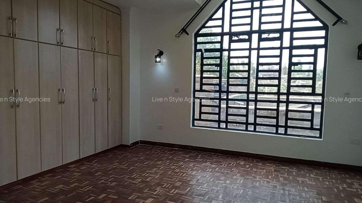 5 Bed Townhouse with En Suite in Runda - 17
