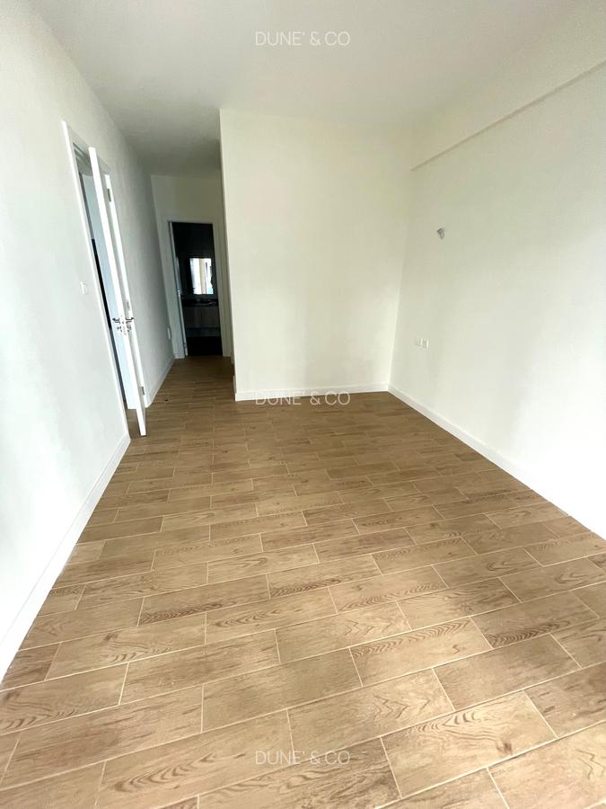 1 Bed Apartment with En Suite in Lavington - 10