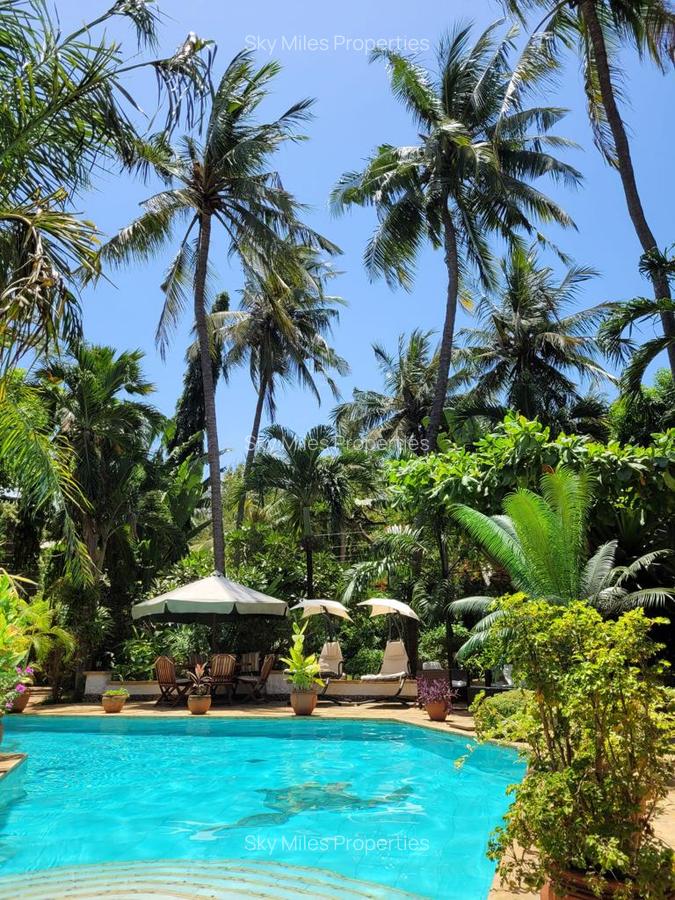 3 Bed Villa with En Suite at La-Marina - 8