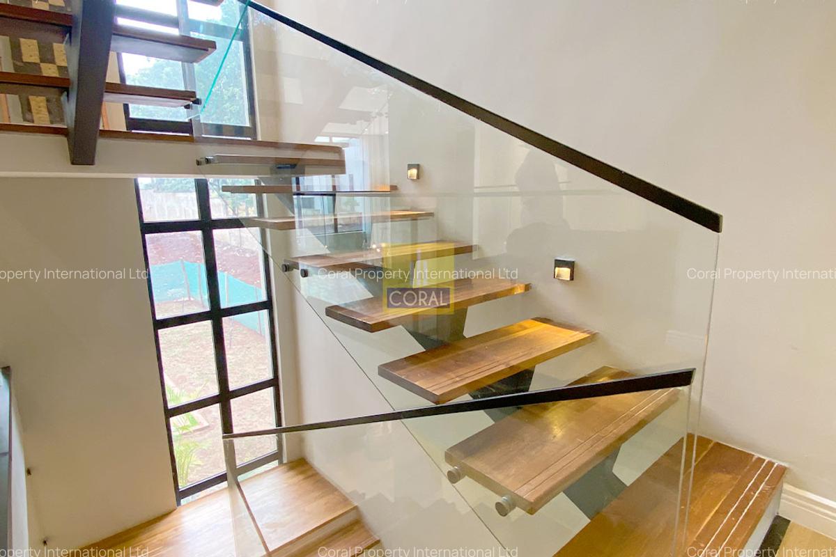 3 Bed Apartment with En Suite at N/A - 14