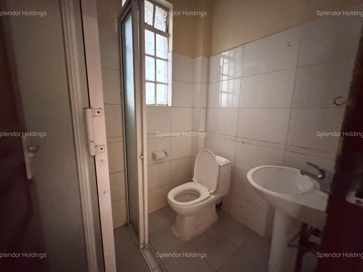 3 Bed Apartment with En Suite in Lavington - 13