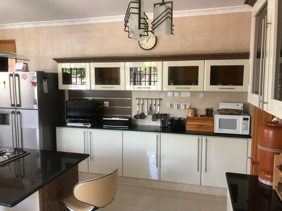 6 Bed House with En Suite at Runda Grove - 11