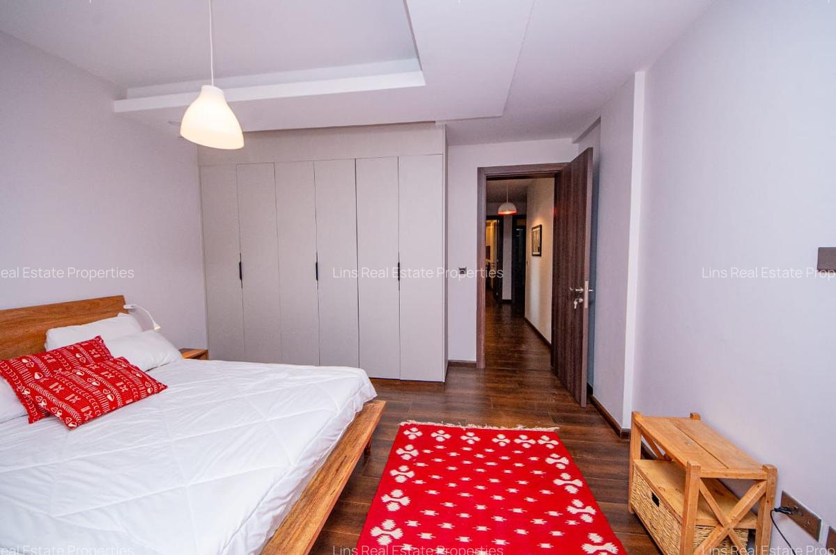 Serviced 3 Bed Apartment with En Suite in Brookside - 7