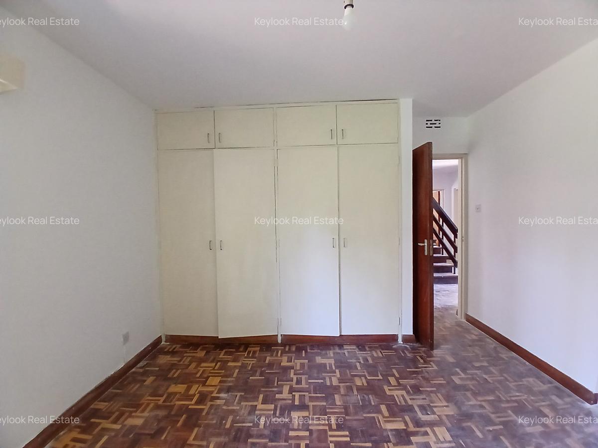 4 Bed Townhouse with En Suite at Lavington Green - 8