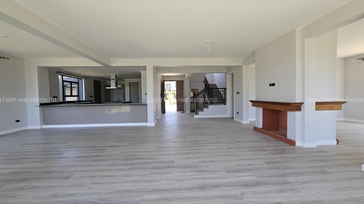 5 Bed Villa with En Suite in Kiambu Road - 4