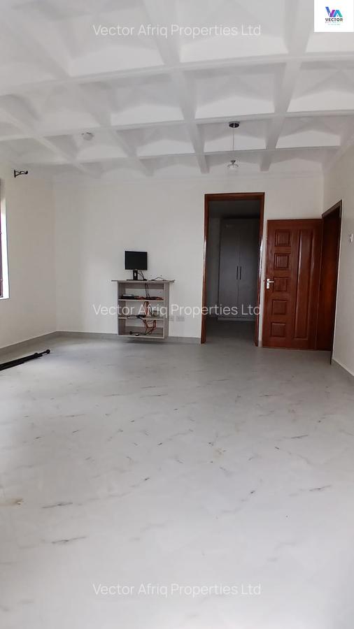 5 Bed Townhouse with En Suite in Syokimau - 9