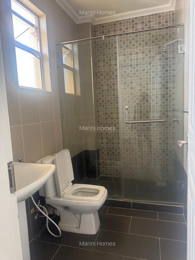 3 Bed Apartment with En Suite in Riverside - 17