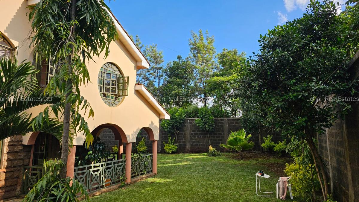 5 Bed House with En Suite in Membley - 14