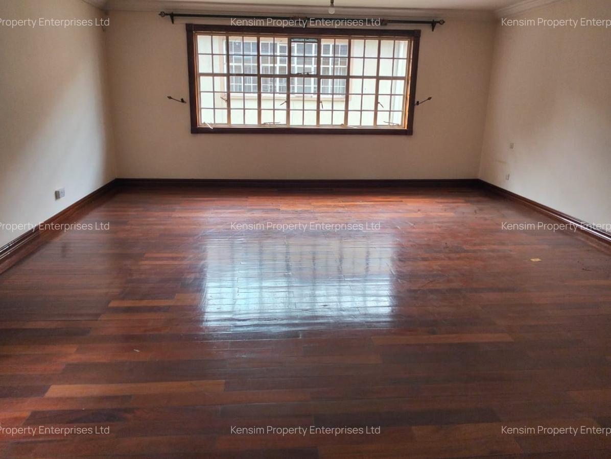 4 Bed Townhouse with En Suite in Lavington - 15