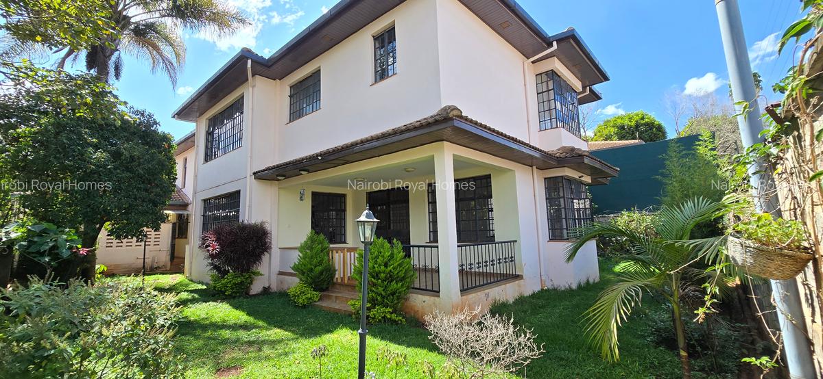 4 Bed Townhouse with En Suite at Lavington Green - 6