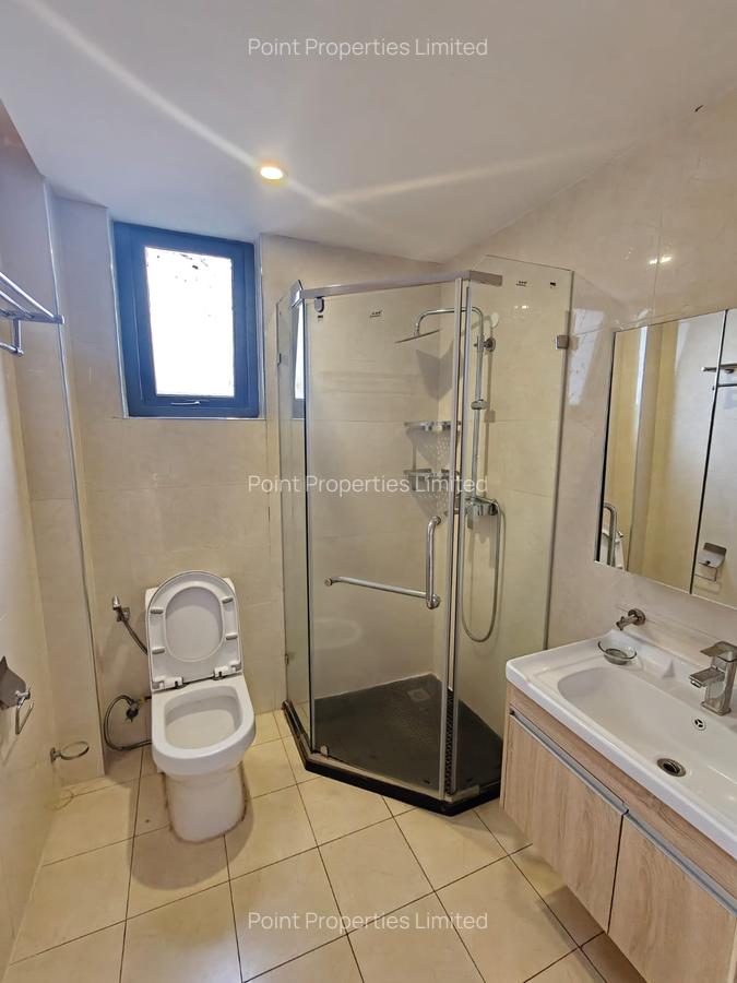3 Bed Apartment with En Suite in Kilimani - 13