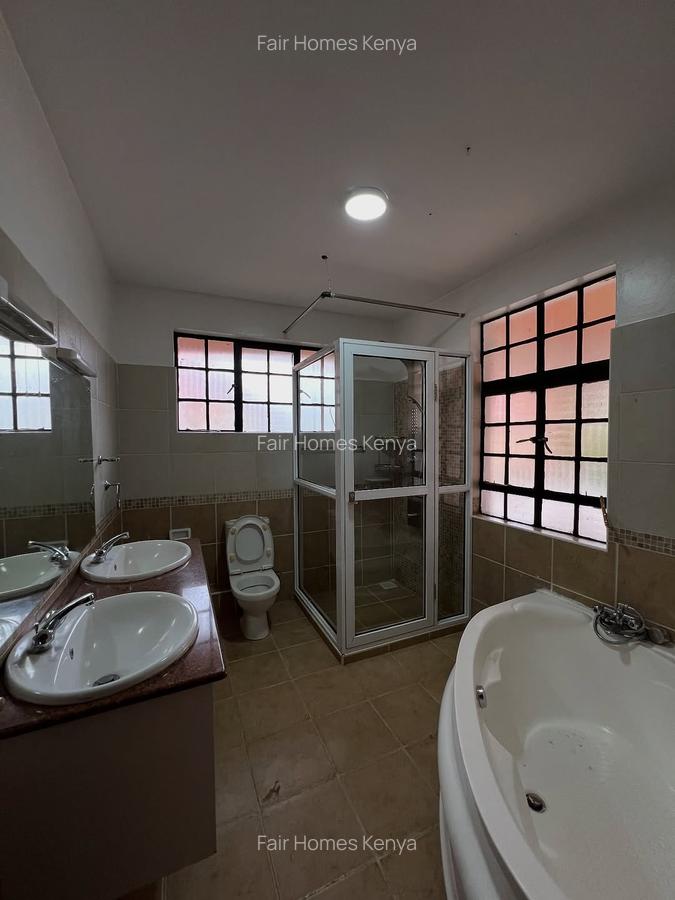 5 Bed Townhouse with En Suite at Kaputei Gardens - 7