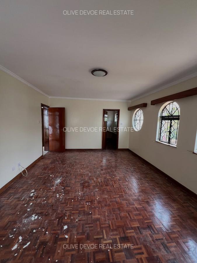 4 Bed Townhouse with En Suite in Spring Valley - 5