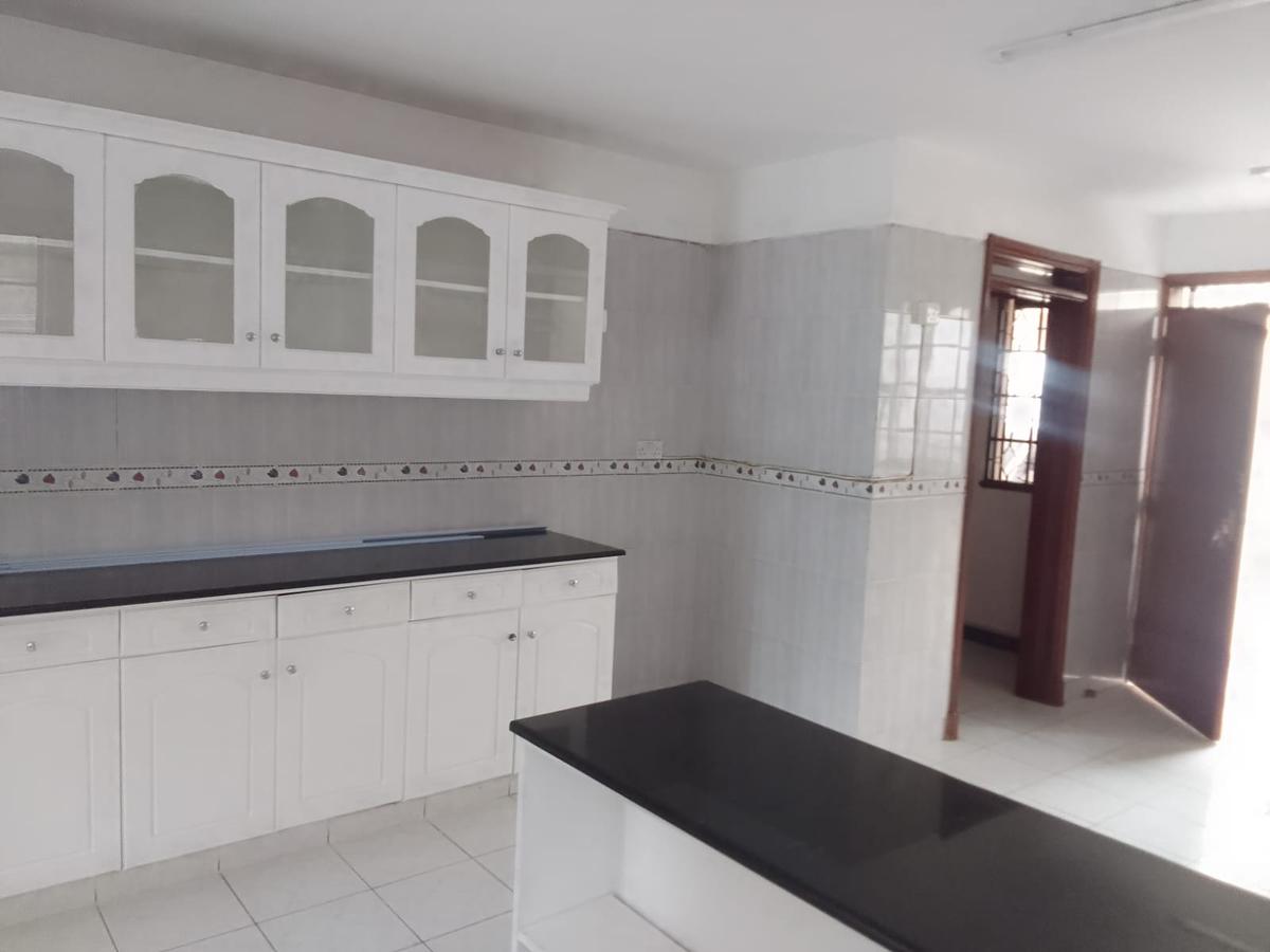 4 Bed Townhouse with En Suite in Westlands Area - 8
