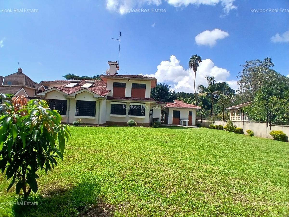 4 Bed House with En Suite at Lavington Green - 18