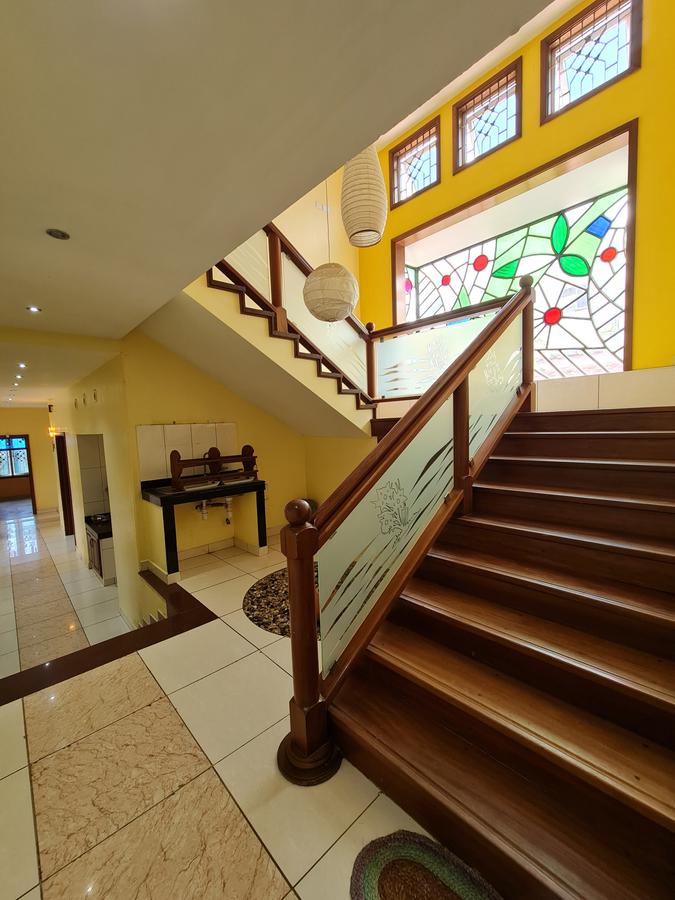 6 Bed House with En Suite in Kizingo - 7