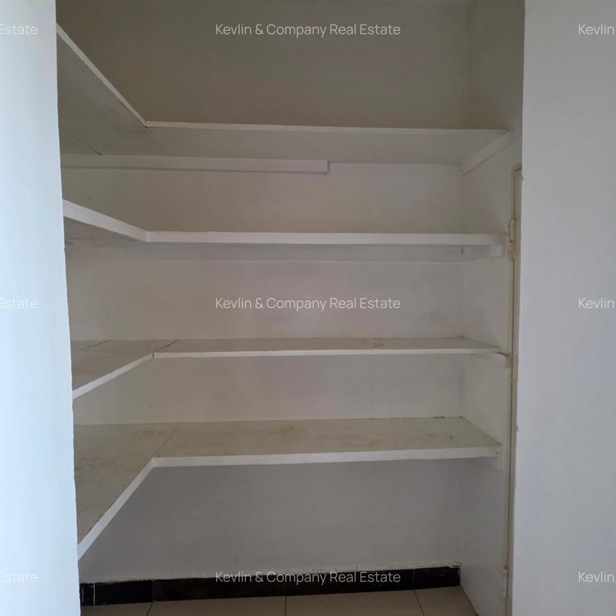 3 Bed Apartment with En Suite in Lavington - 7