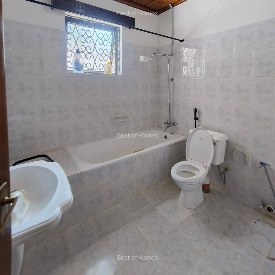 5 Bed Townhouse with En Suite in Kilimani - 9