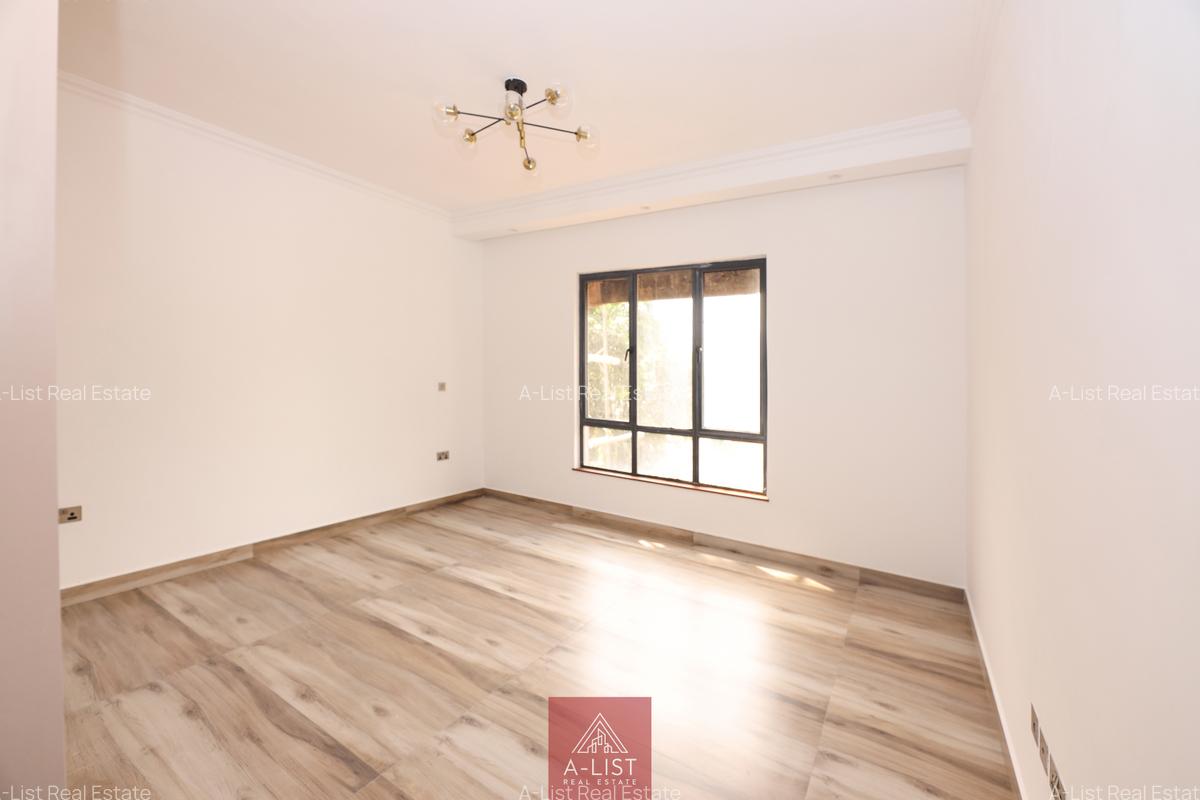 2 Bed Apartment with En Suite at Brookside Drive - 3