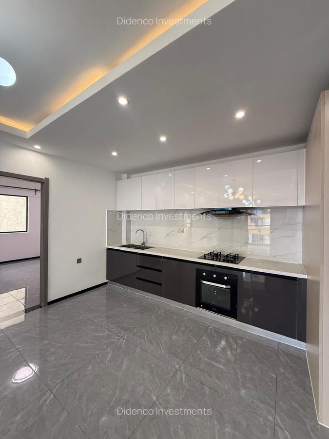 2 Bed Apartment with En Suite at Riverside - 5