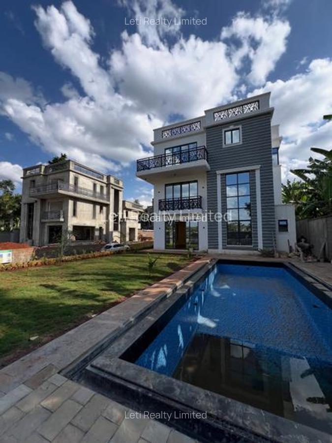 5 Bed Villa with En Suite in Lavington - 2